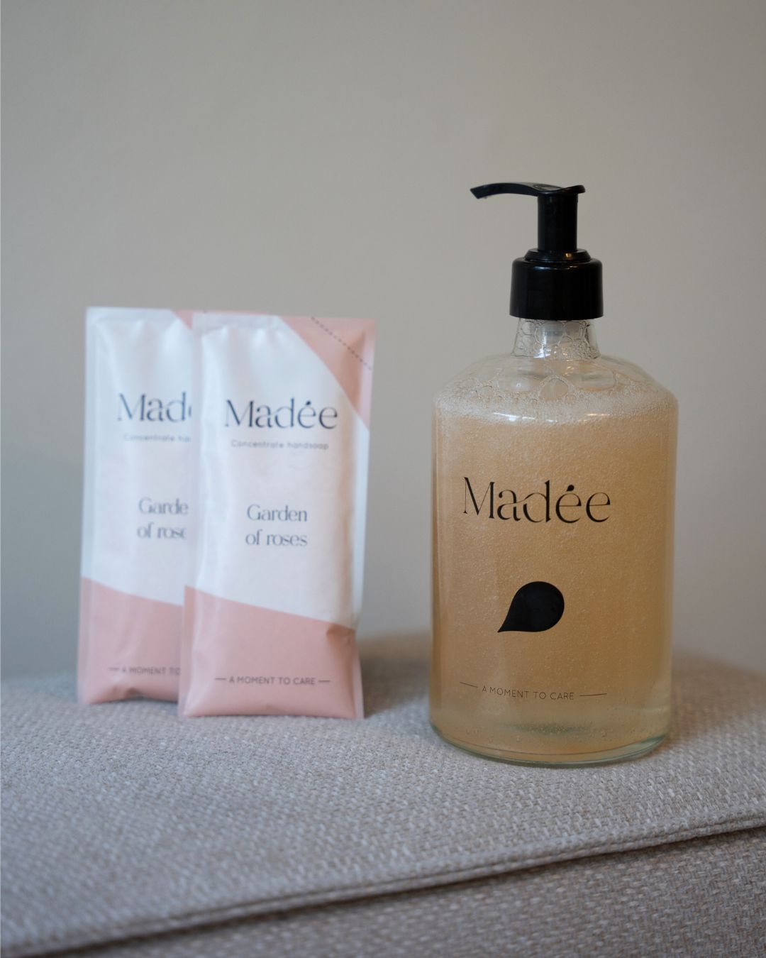 Glass hand soap set | Garden of Roses Mix of 3 scents
